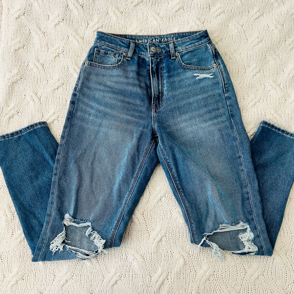 AE Comfort Stretch Mom Jean